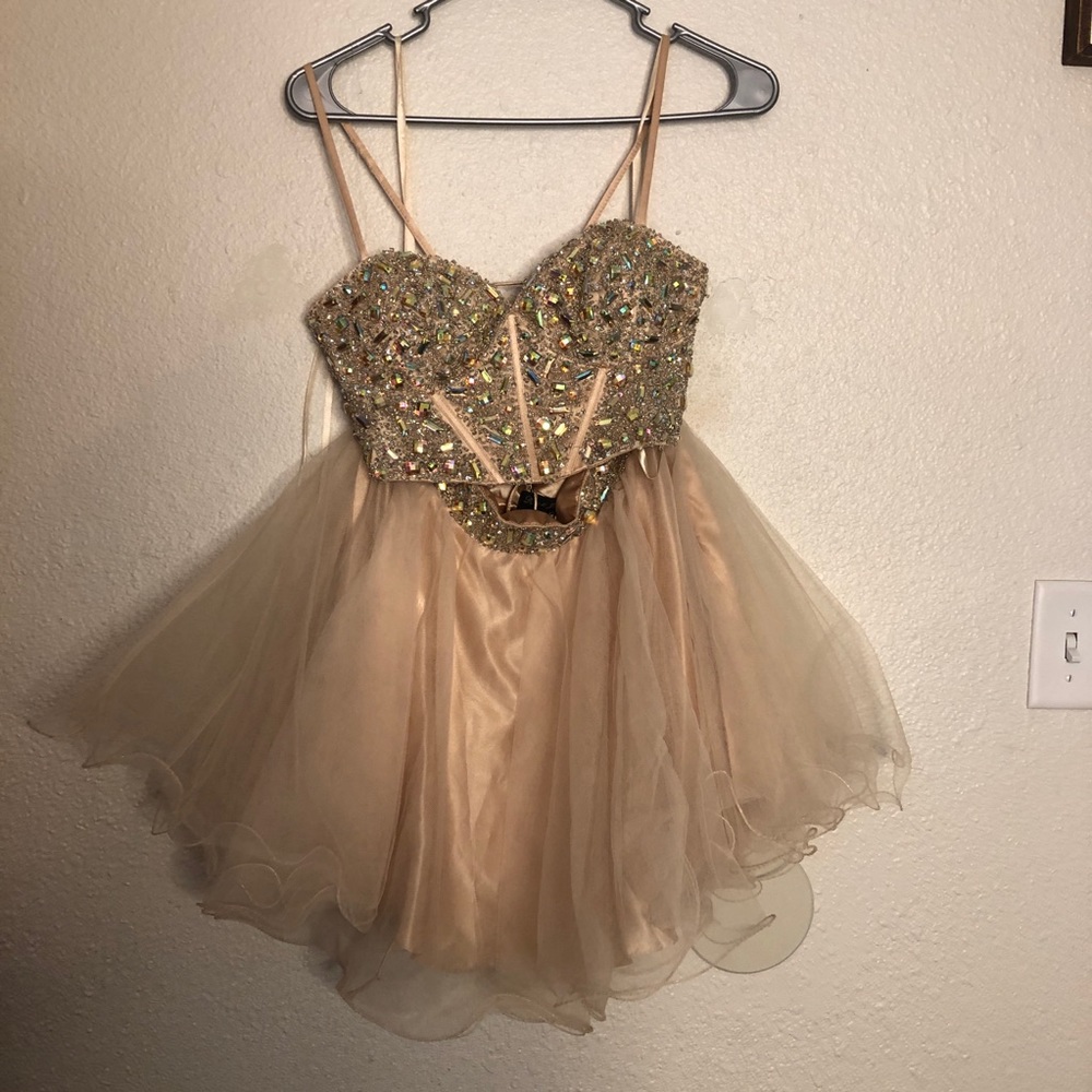 Dave & Johnny Two Piece Skirt & Top